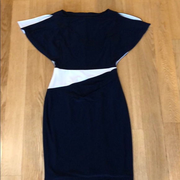 Lauren Ralph Lauren Dresses & Skirts - 💥RALPH LAUREN PETITE FLUTTER-SLEEVE JERSEY DRESS